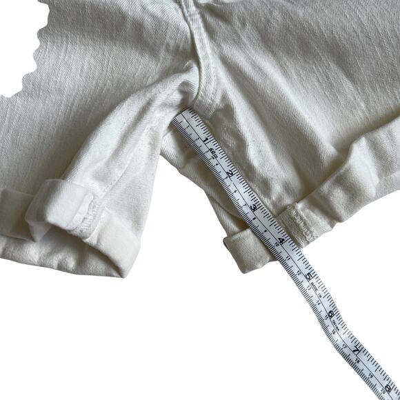 Calvin Klein White Denim Shorts Size 14 - Picture 2 of 5